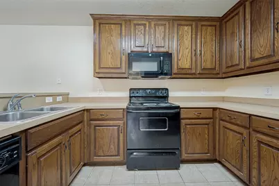 1112 Mulkey Lane, Denton, TX 76209 - Photo 6