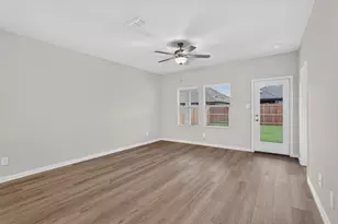 501 Dorothy Dr, McKinney, TX 75071 - Photo 2