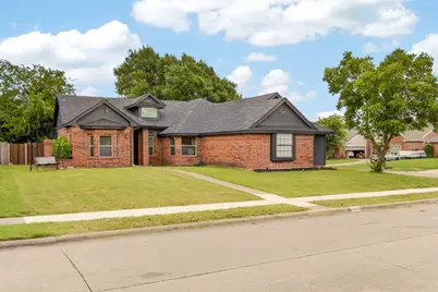 3651 Stresa Lane, Grand Prairie, TX 75052 - Photo 36