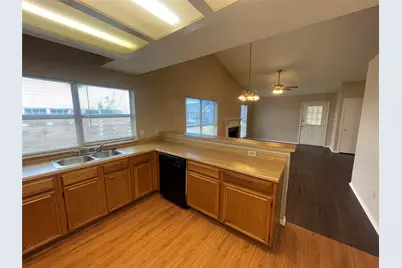 7614 Cousteau Drive, Rowlett, TX 75088 - Photo 8