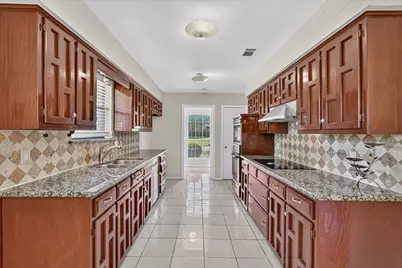 3100 Treehouse Lane, Plano, TX 75075 - Photo 10