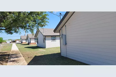 1600 W Commerce #5, Eastland, TX 76448 - Photo 2