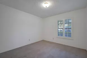 106 Garland Dr, Hillsboro, TX 76645 - Photo 12