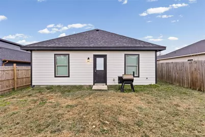 1326 Hemphill Street, Greenville, TX 75401 - Photo 34