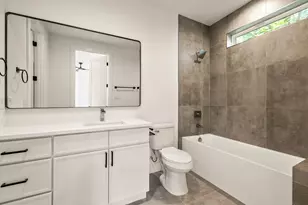 8903 Liptonshire Dr, Dallas, TX 75238 - Photo 32