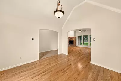 2105 Ridgewood Drive, Bridgeport, TX 76426 - Photo 6