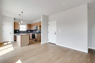 10504 Ruffin Dr, Fort Worth, TX 76131 - Photo 8
