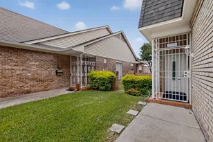 3113 Stonehenge Ln, Carrollton, TX 75006 - Photo 4