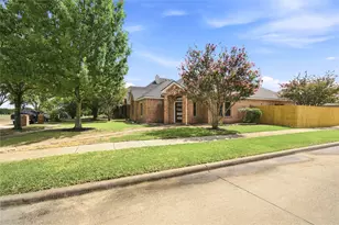 122 Clear Creek Dr, Red Oak, TX 75154 - Photo 1