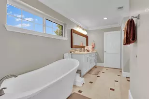 3904 Tally Ho Dr, Irving, TX 75062 - Photo 14