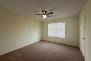 2057 W Walnut St, Garland, TX 75042 - Photo 10