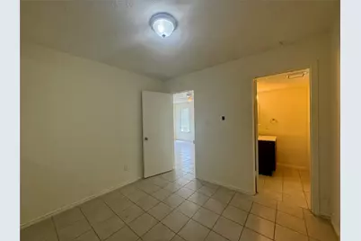 2057 W Walnut Street #A, Garland, TX 75042 - Photo 8