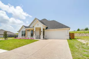 6926 Trail Rock Dr, Benbrook, TX 76126 - Photo 2
