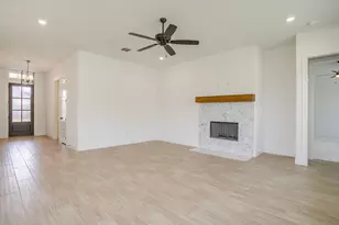 6926 Trail Rock Dr, Benbrook, TX 76126 - Photo 8