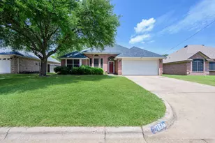 1510 Berry Patch Ln, Granbury, TX 76048 - Photo 4
