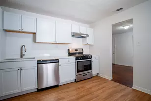 3323 W Clarendon Dr, Dallas, TX 75211 - Photo 12