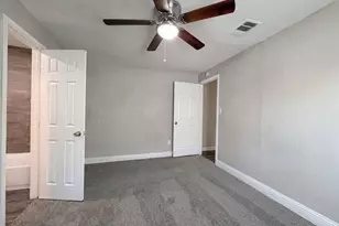 2008 Danner St, Fort Worth, TX 76105 - Photo 14