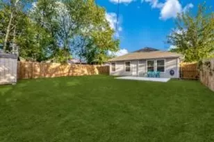 2719 Avenue J, Fort Worth, TX 76105 - Photo 2