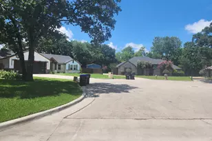6702 Highland Oak Ct, Greenville, TX 75402 - Photo 2