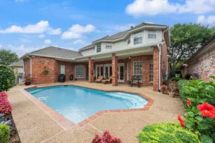 757 Village Green Dr, DeSoto, TX 75115 - Photo 26