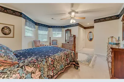 757 Village Green Drive, DeSoto, TX 75115 - Photo 18