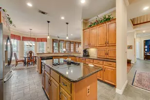 757 Village Green Dr, DeSoto, TX 75115 - Photo 4