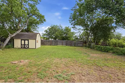 760 Oakwood Avenue, Hurst, TX 76053 - Photo 32