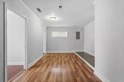 760 Oakwood Avenue, Hurst, TX 76053 - Photo 10