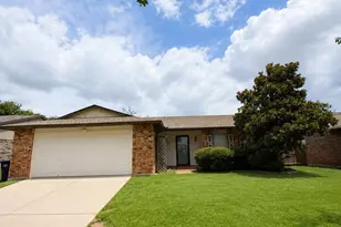 4105 Engleman St, Fort Worth, TX 76137 - Photo 2