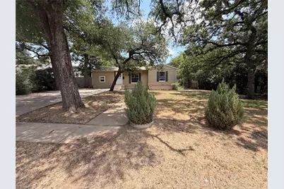 2613 Stark Street, Fort Worth, TX 76112 - Photo 2