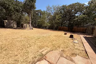 2613 Stark St, Fort Worth, TX 76112 - Photo 10