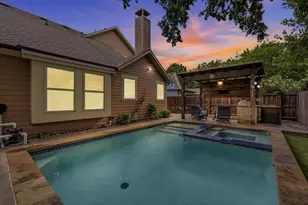 1302 Lela St, McKinney, TX 75069 - Photo 2