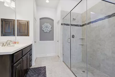 2713 Cole Castle Drive, Lewisville, TX 75056 - Photo 18