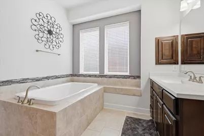 2713 Cole Castle Drive, Lewisville, TX 75056 - Photo 20