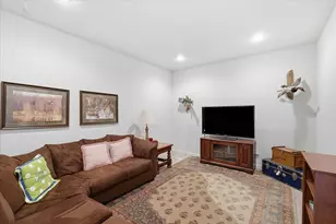 2713 Cole Castle Dr, Lewisville, TX 75056 - Photo 22