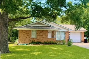 1112 Laguna Dr, Denton, TX 76209 - Photo 1