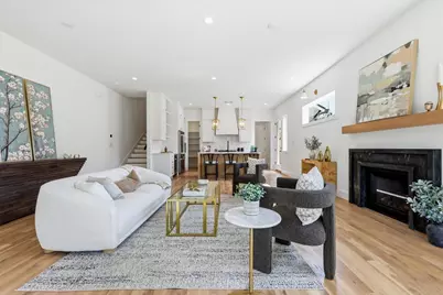 4525 Hopkins Avenue, Dallas, TX 75209 - Photo 2