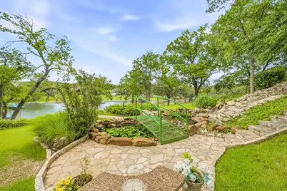 2002 W Emerald Bend Court, Granbury, TX 76049 - Photo 36