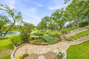 2002 W Emerald Bend Ct, Granbury, TX 76049 - Photo 36