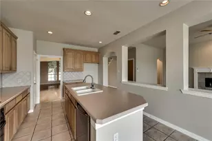 9428 Patagonia Ln, Plano, TX 75025 - Photo 8