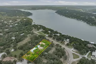 1645 N Lakeview Dr, Palo Pinto, TX 76484 - Photo 1