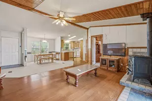 1645 N Lakeview Dr, Palo Pinto, TX 76484 - Photo 10