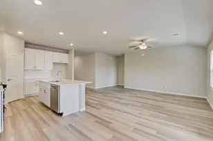 310 Sugarlands Dr, Greenville, TX 75402 - Photo 12