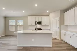 310 Sugarlands Dr, Greenville, TX 75402 - Photo 2