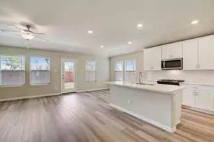 310 Sugarlands Dr, Greenville, TX 75402 - Photo 6