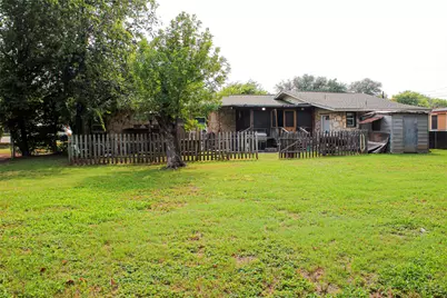 110 N Cherry Lane, Granbury, TX 76048 - Photo 20