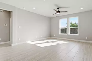 17140 Manzanilla Dr, Justin, TX 76247 - Photo 8