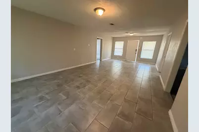 2663 Burton Avenue, Fort Worth, TX 76105 - Photo 4