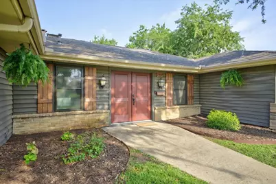 2307 Meadow Creek Drive, Carrollton, TX 75006 - Photo 2