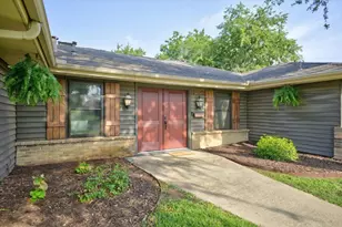2307 Meadow Creek Dr, Carrollton, TX 75006 - Photo 2